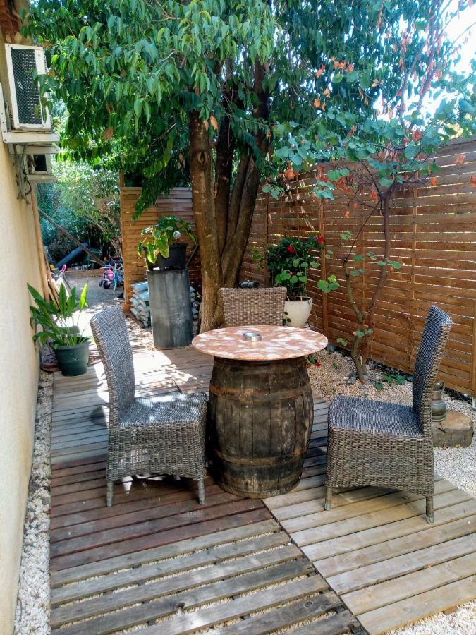 Gite Chez Mamiyo Gallargues Le Montueux מראה חיצוני תמונה